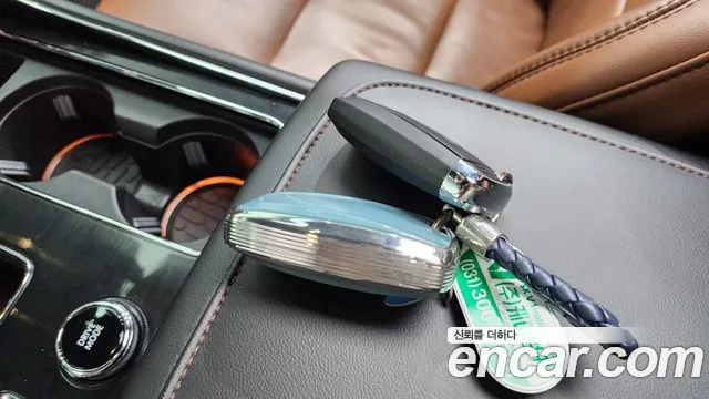2023 Lincoln Aviator 2nd Gen 3.0 Reserve  Awd Sold VIN 5LM5J7XC3PGL16420 – front exterior