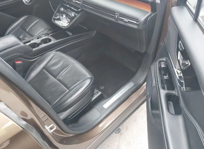 2022 LINCOLN Corsair Used VIN 5LMCJ2C92NUL21899 – trunk area