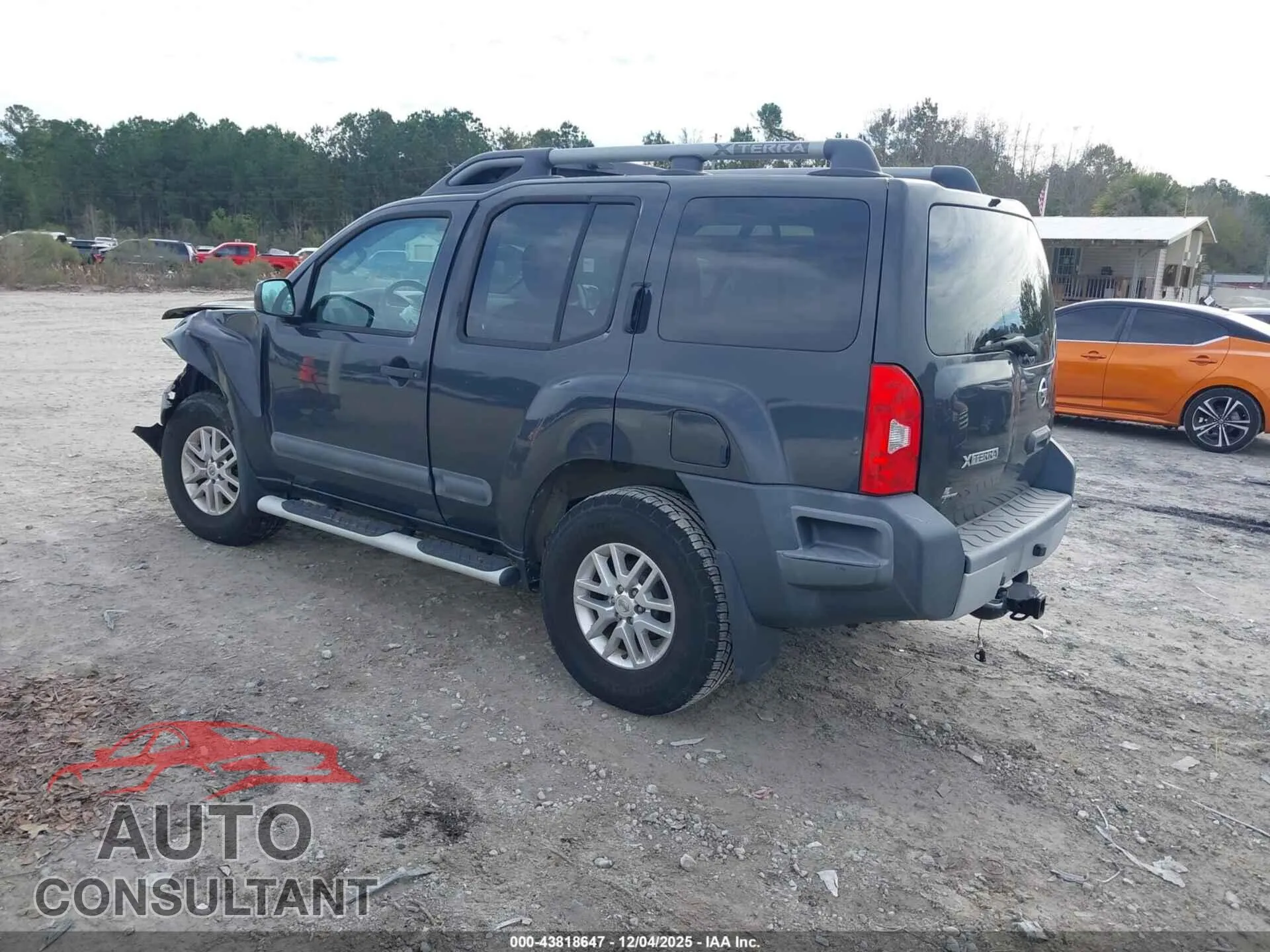 2014 NISSAN XTERRA Damaged VIN 5N1AN0NW3EN807427 – side profile