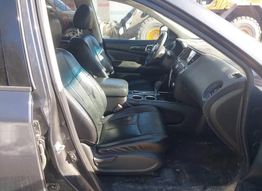 2013 NISSAN Pathfinder