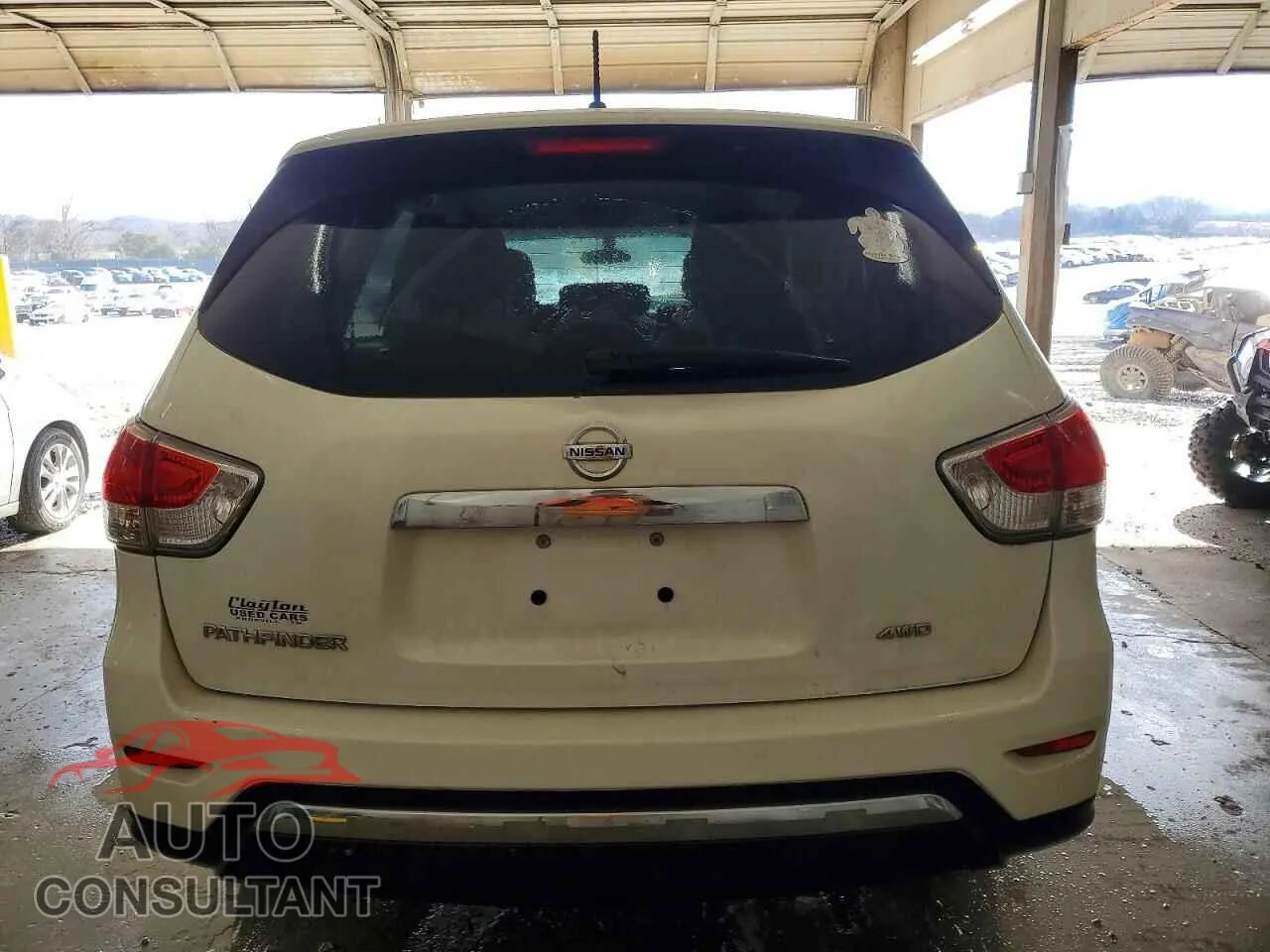 2013 NISSAN PATHFINDER Damaged VIN 5N1AR2MM4DC635323 – engine bay
