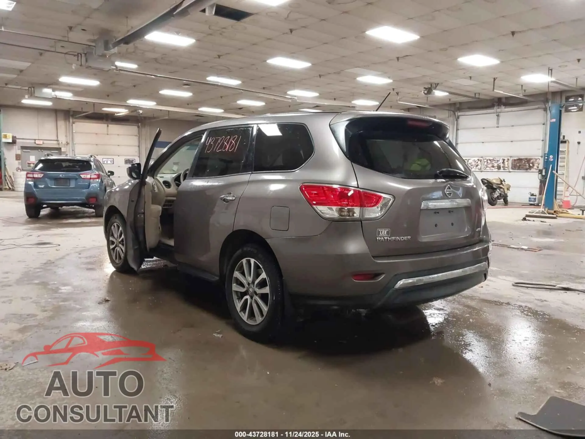 2014 NISSAN PATHFINDER Damaged VIN 5N1AR2MM7EC610241 – side profile 2014 NISSAN PATHFINDER Damaged VIN 5N1AR2MM7EC610241 – side profile