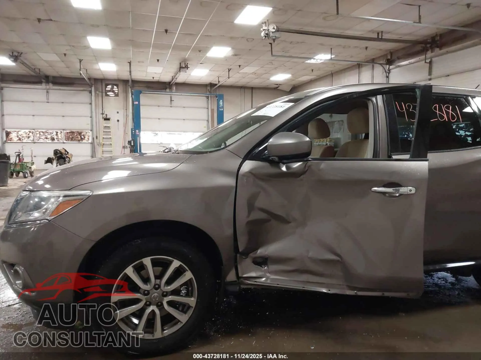 2014 NISSAN PATHFINDER Damaged VIN 5N1AR2MM7EC610241 – engine bay 2014 NISSAN PATHFINDER Damaged VIN 5N1AR2MM7EC610241 – engine bay