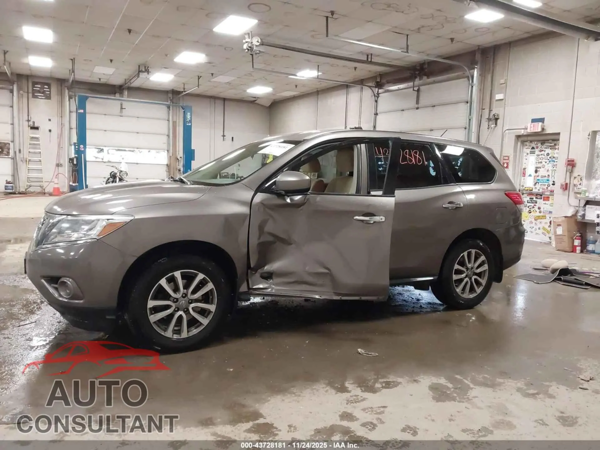 2014 NISSAN PATHFINDER Damaged VIN 5N1AR2MM7EC610241 – photo 13 2014 NISSAN PATHFINDER Damaged VIN 5N1AR2MM7EC610241 – photo 13