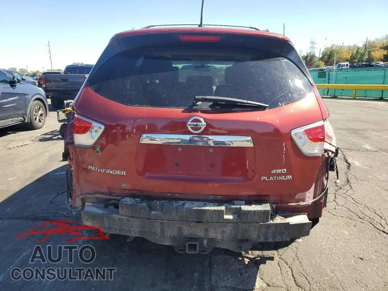 2013 NISSAN PATHFINDER Damaged VIN 5N1AR2MM8DC640055 – engine bay