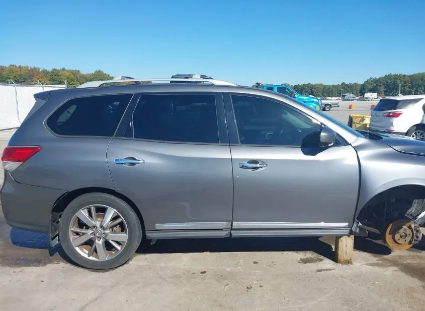 2015 NISSAN Pathfinder Used VIN 5N1AR2MMXFC716961 – rear exterior