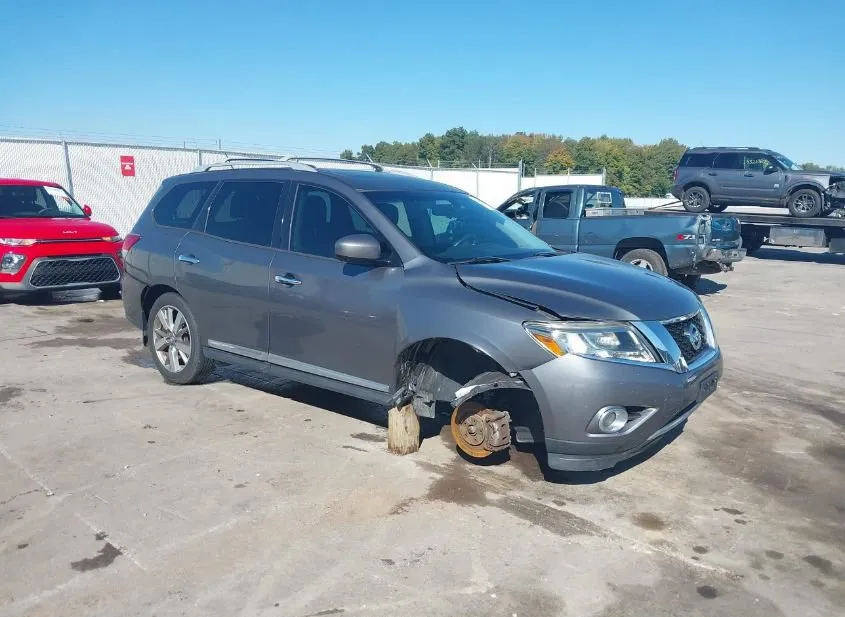 2015 NISSAN Pathfinder Used VIN 5N1AR2MMXFC716961 – dashboard
