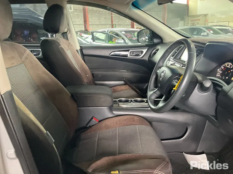 2015 Nissan Pathfinder Used VIN 5N1AR2MN1FC645903 – photo 17