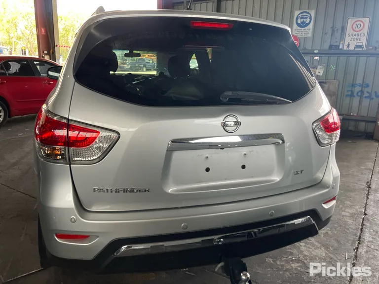 2015 Nissan Pathfinder Used VIN 5N1AR2MN1FC645903 – photo 22