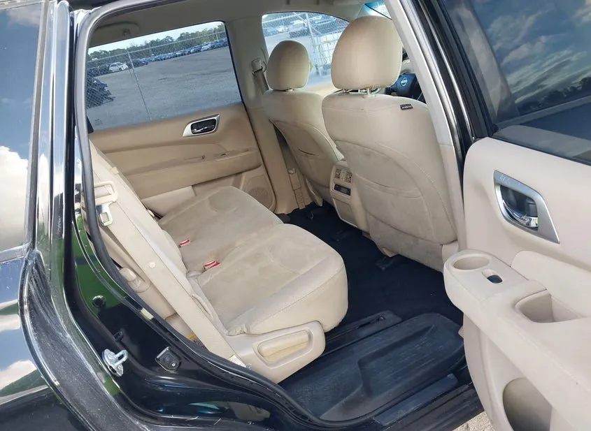 2016 NISSAN Pathfinder Used VIN 5N1AR2MN9GC660876 – side profile