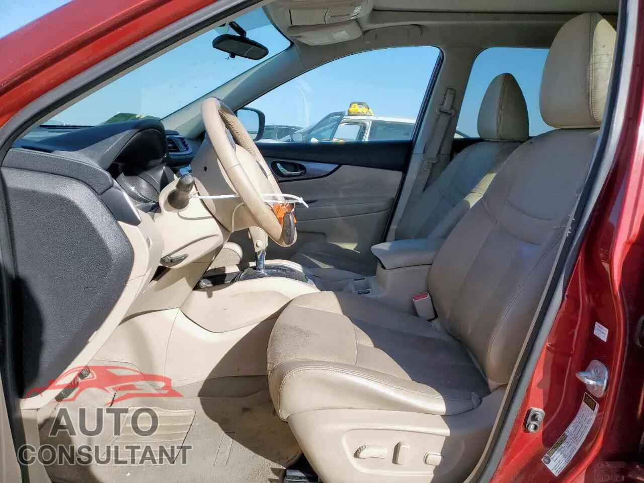 2014 NISSAN ROGUE Damaged VIN 5N1AT2MTXEC802133 – exterior detail