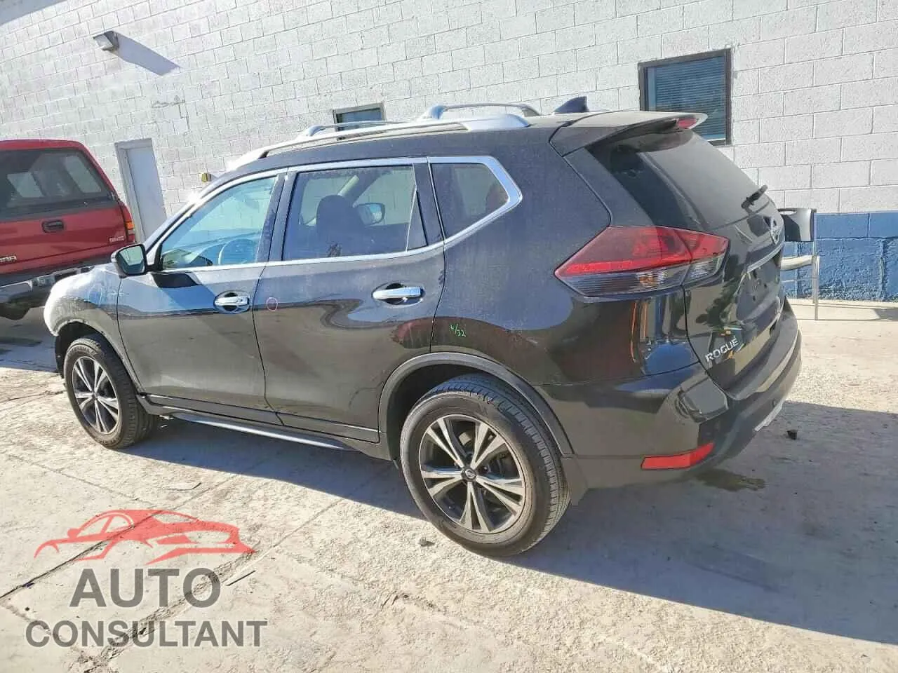 2020 NISSAN ROGUE Damaged VIN 5N1AT2MV6LC715604 – rear exterior
