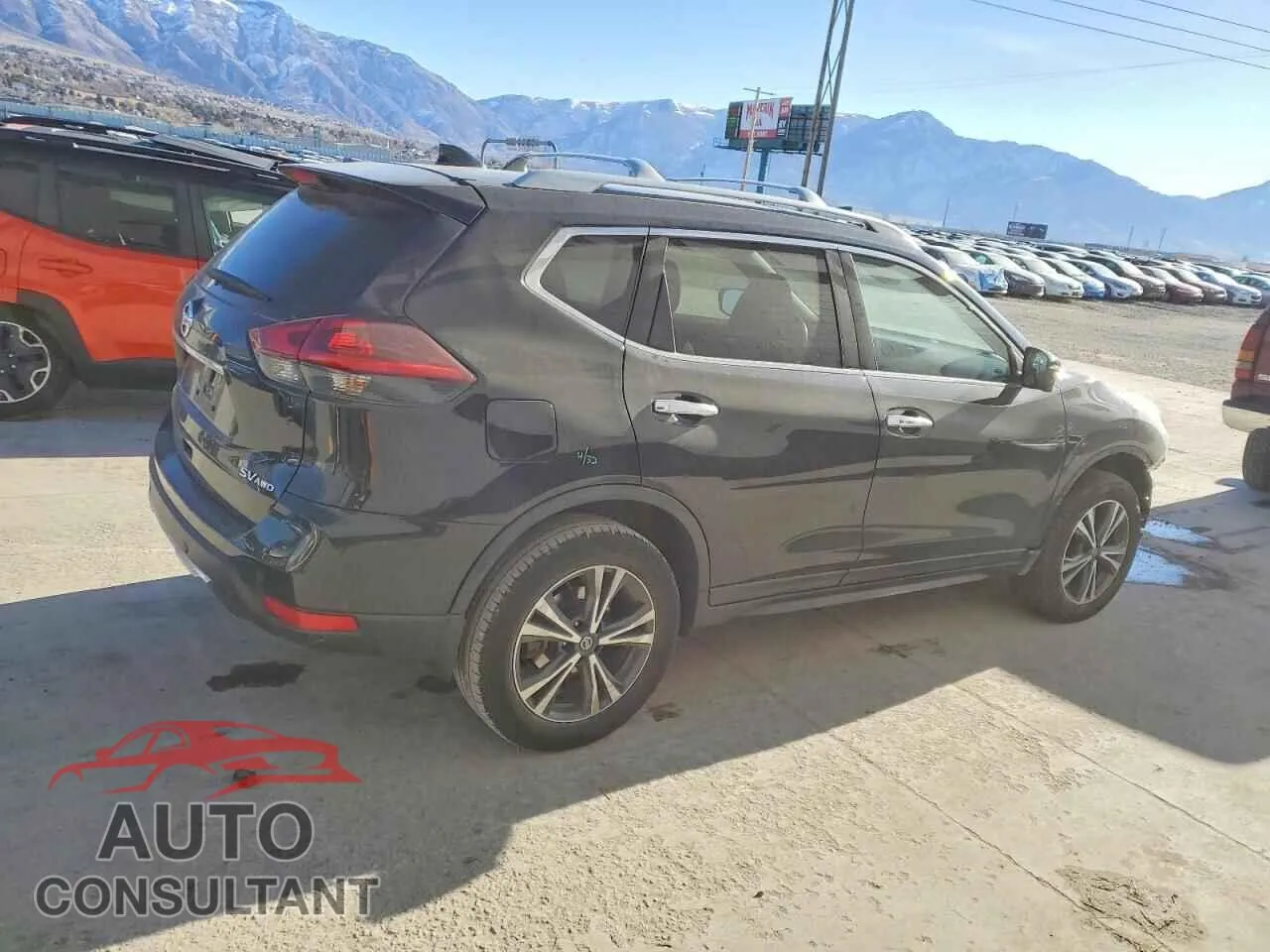 2020 NISSAN ROGUE Damaged VIN 5N1AT2MV6LC715604 – side profile