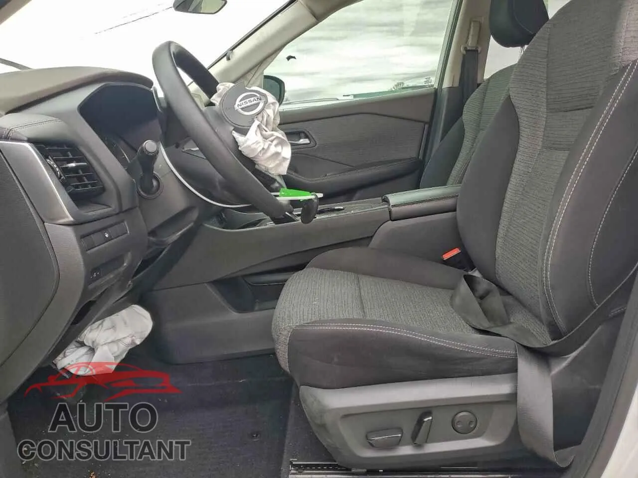 2021 NISSAN ROGUE Damaged VIN 5N1AT3BA1MC739025 – exterior detail