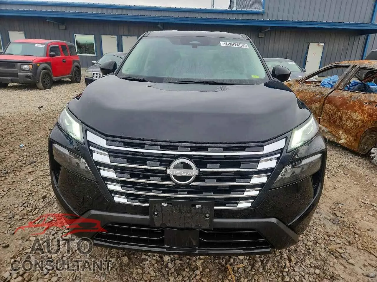 2025 NISSAN ROGUE Damaged VIN 5N1BT3BA2SC829818 – interior seats