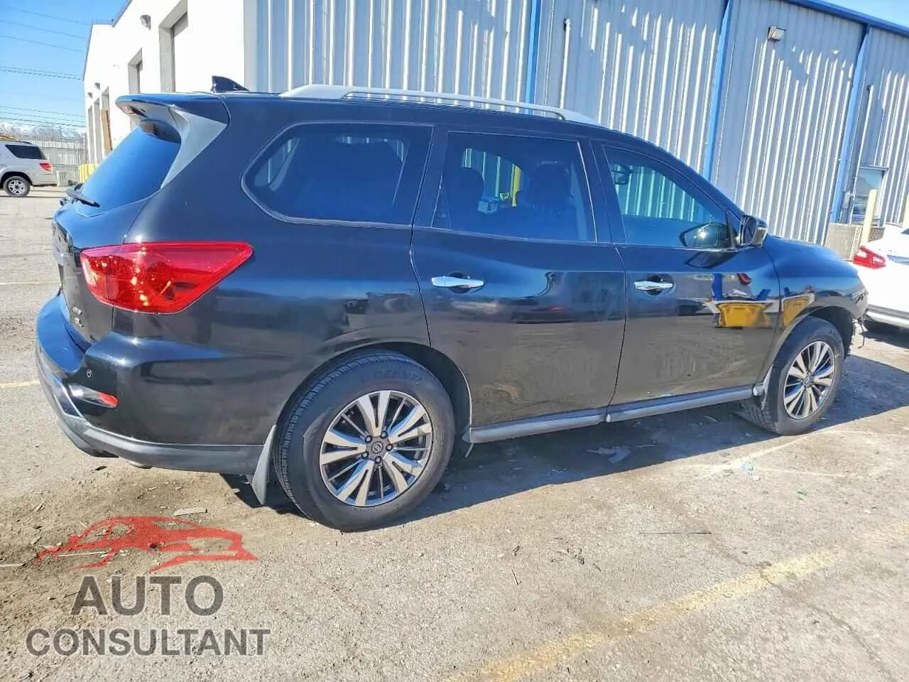 2019 NISSAN PATHFINDER Damaged VIN 5N1DR2MM5KC622610 – side profile