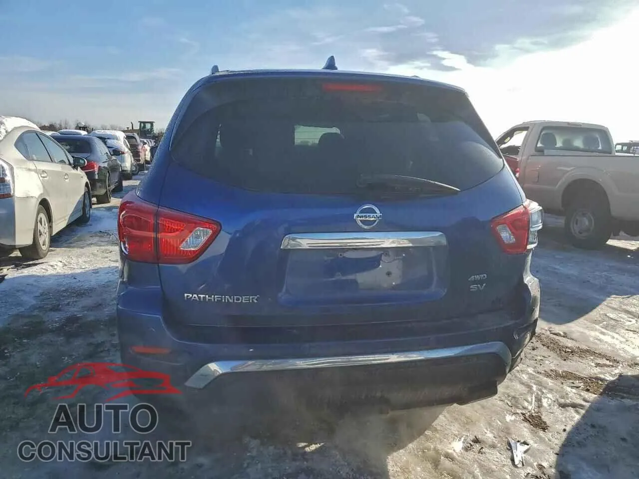 2019 NISSAN PATHFINDER Damaged VIN 5N1DR2MM6KC637651 – engine bay