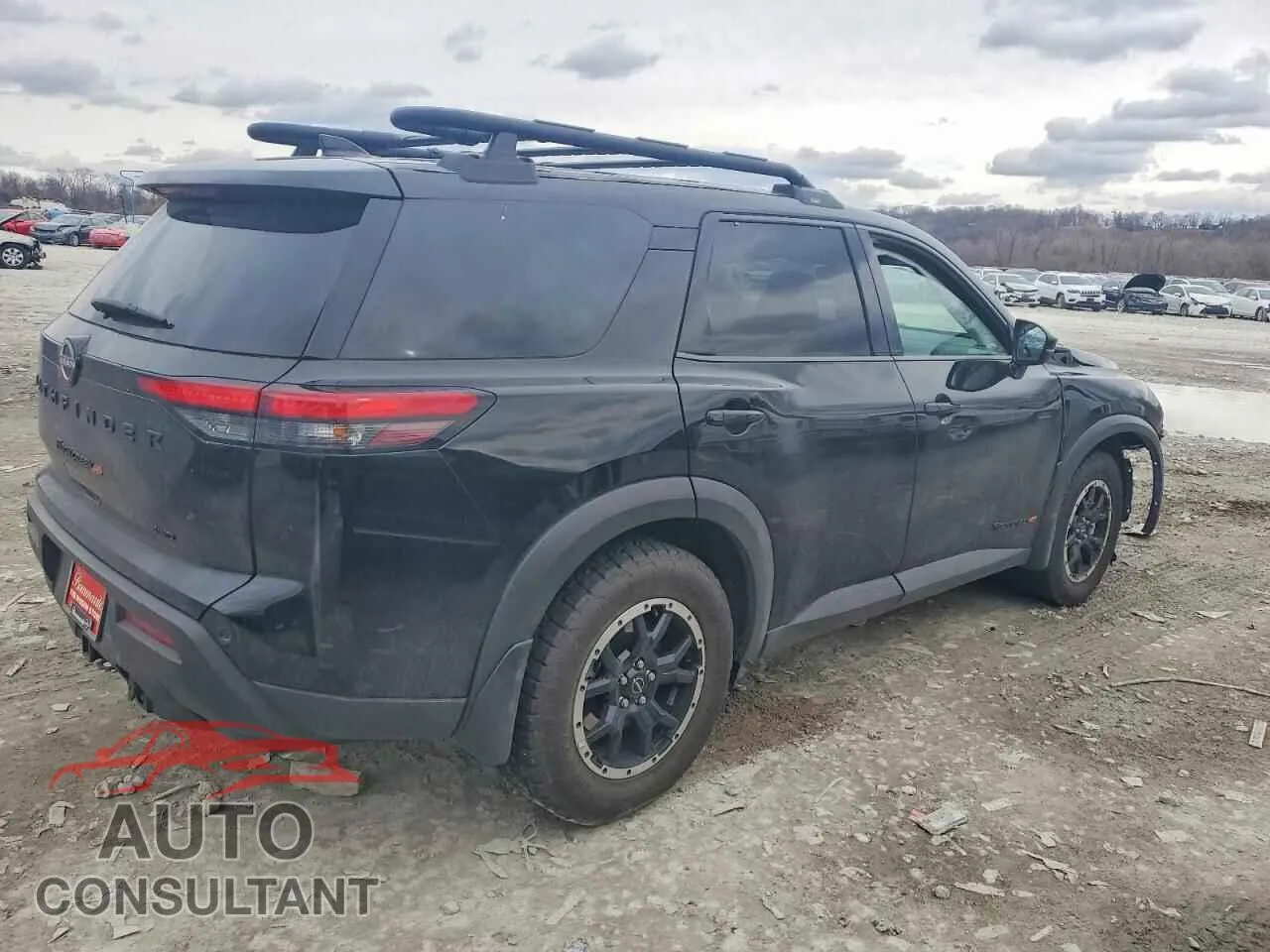 2025 NISSAN PATHFINDER Damaged VIN 5N1DR3BD8SC214904 – side profile