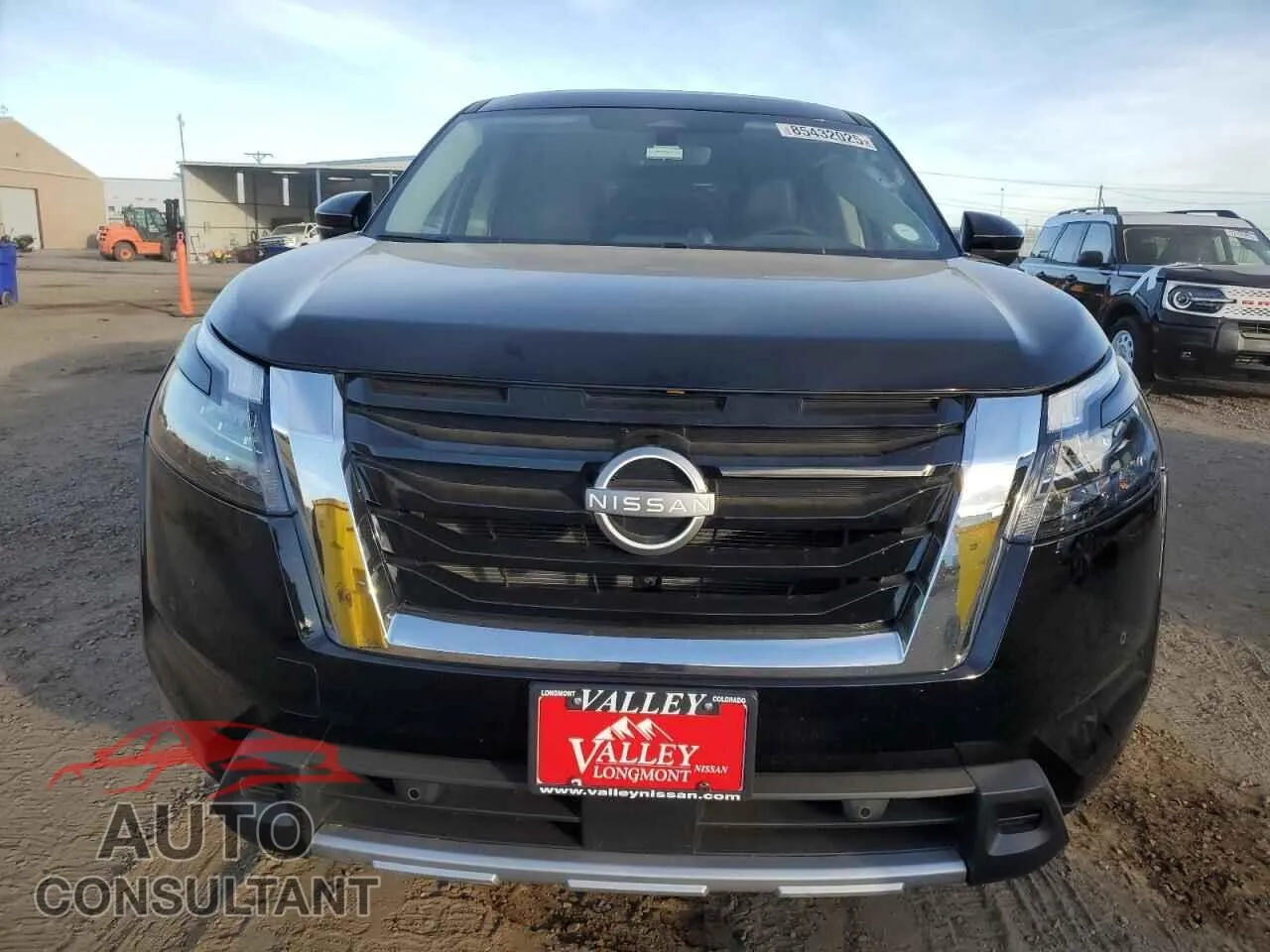 2025 NISSAN PATHFINDER Damaged VIN 5N1DR3CC1SC291023 – interior seats