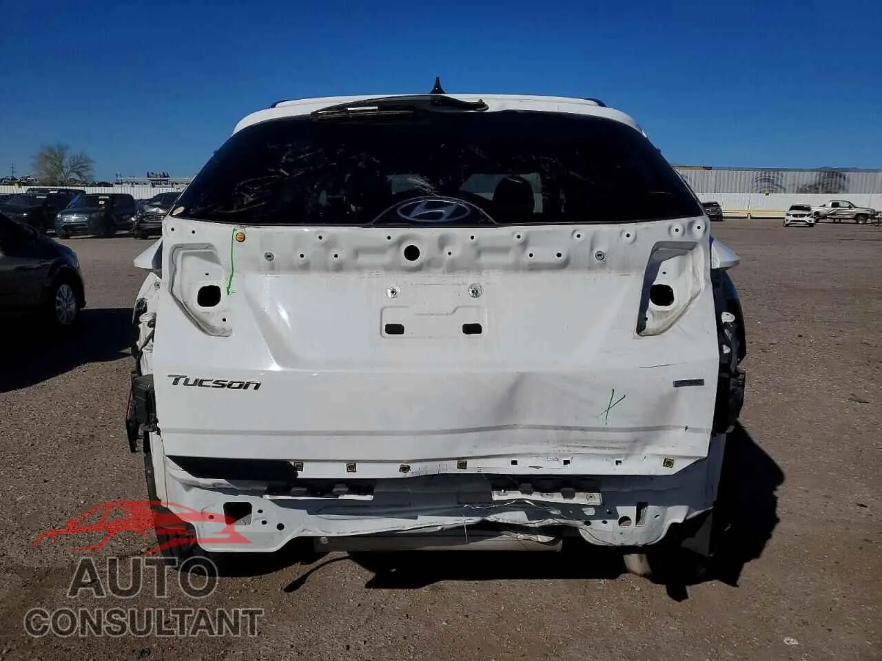 2023 HYUNDAI TUCSON Damaged VIN 5NMJECAE3PH204853 – engine bay
