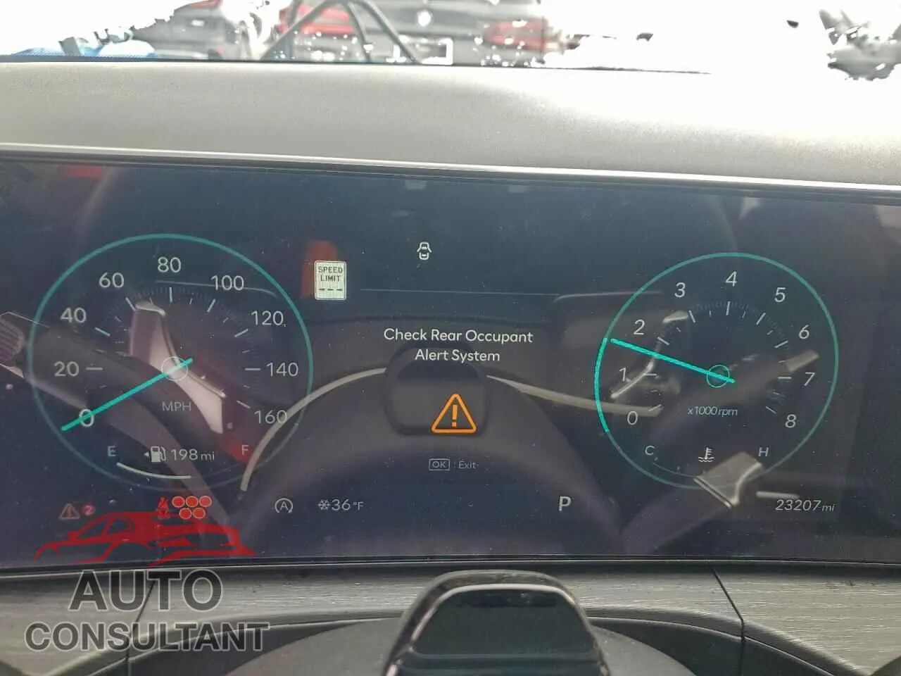 2024 HYUNDAI SANTA FE Damaged VIN 5NMP4DGL7RH043158 – trunk area 2024 HYUNDAI SANTA FE Damaged VIN 5NMP4DGL7RH043158 – trunk area