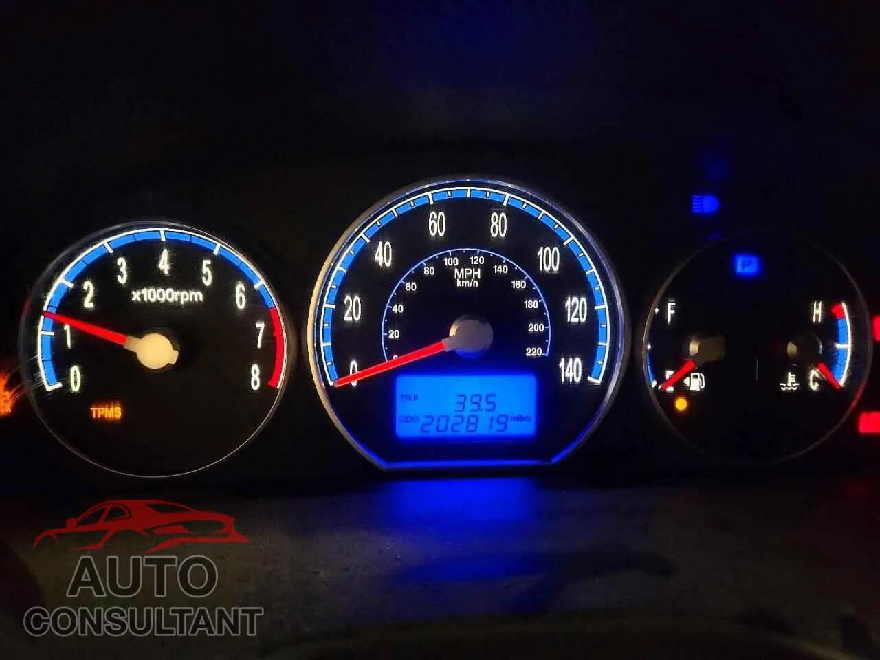 2009 HYUNDAI SANTA FE Damaged VIN 5NMSG73D99H235828 – trunk area 2009 HYUNDAI SANTA FE Damaged VIN 5NMSG73D99H235828 – trunk area
