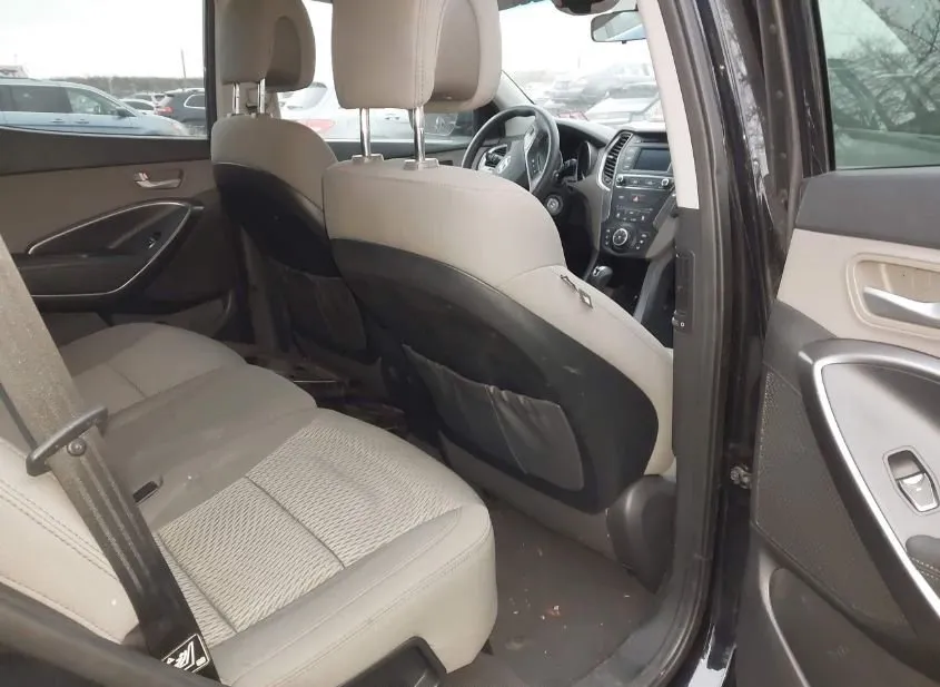 2017 HYUNDAI Santa Fe Sport Used VIN 5NMZT3LB0HH004431 – exterior detail 2017 HYUNDAI Santa Fe Sport Used VIN 5NMZT3LB0HH004431 – exterior detail