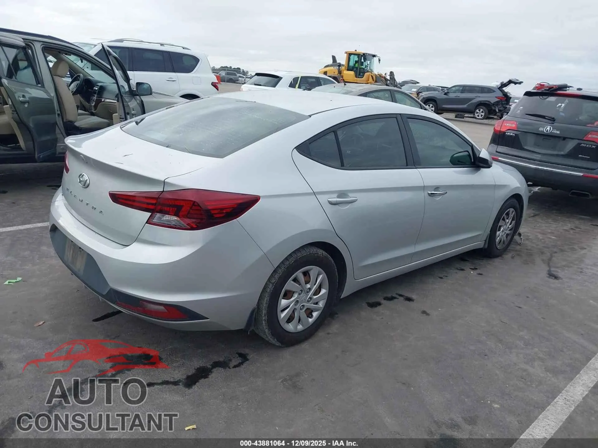 2020 HYUNDAI ELANTRA Damaged VIN 5NPD74LF2LH503492 – dashboard