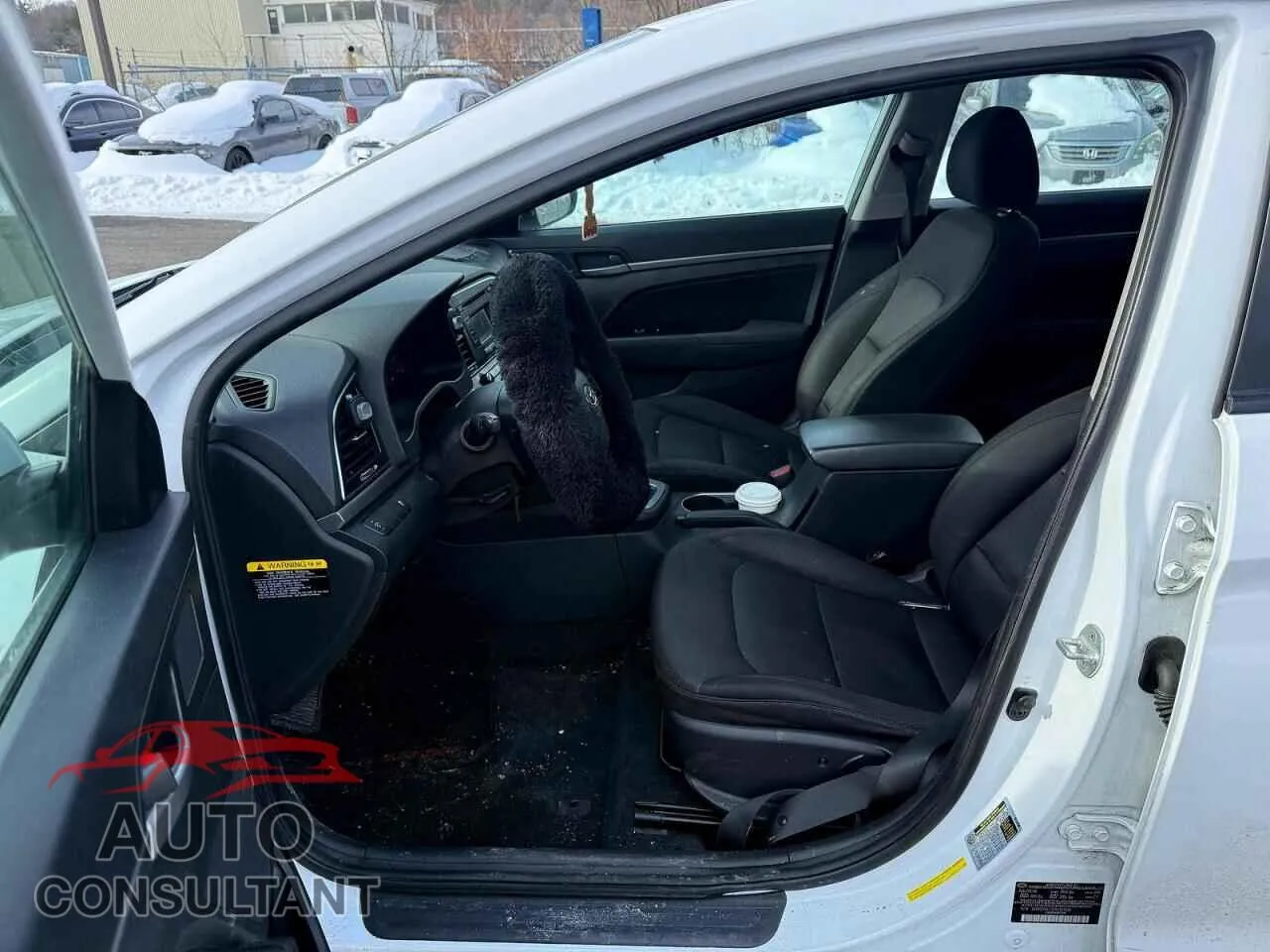 2018 HYUNDAI ELANTRA Damaged VIN 5NPD74LFXJH321925 – interior seats