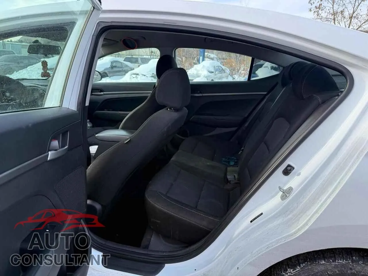 2018 HYUNDAI ELANTRA Damaged VIN 5NPD74LFXJH321925 – engine bay