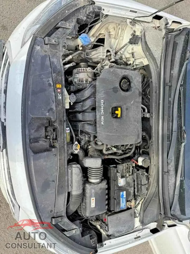 2018 HYUNDAI ELANTRA Damaged VIN 5NPD74LFXJH321925 – exterior detail