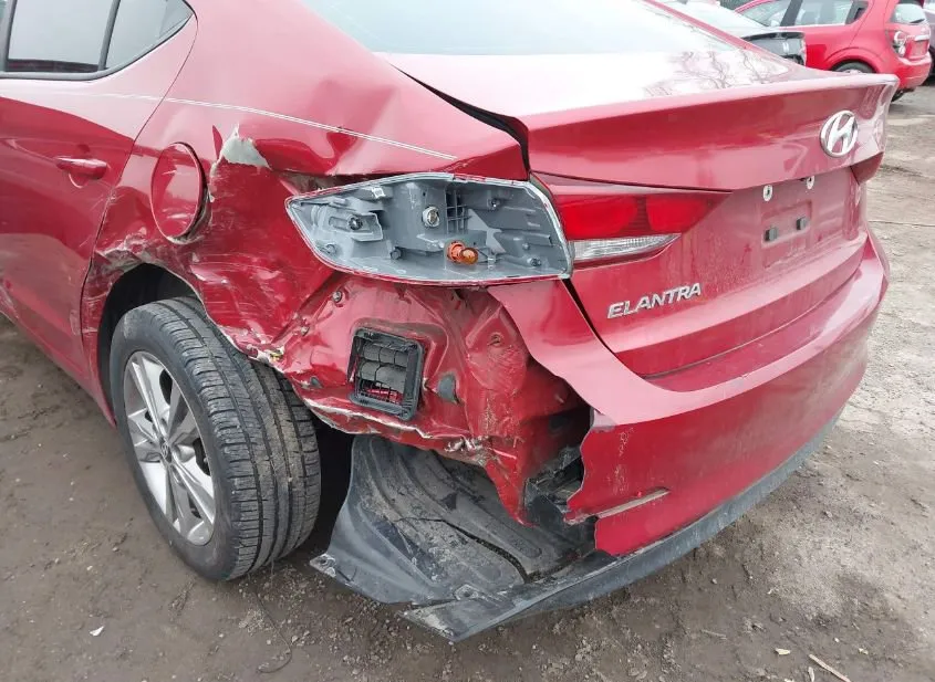 2017 HYUNDAI Elantra Used VIN 5NPD84LF2HH034280 – photo 11