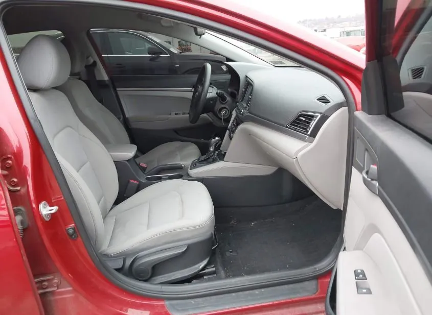 2017 HYUNDAI Elantra Used VIN 5NPD84LF2HH034280 – photo 19