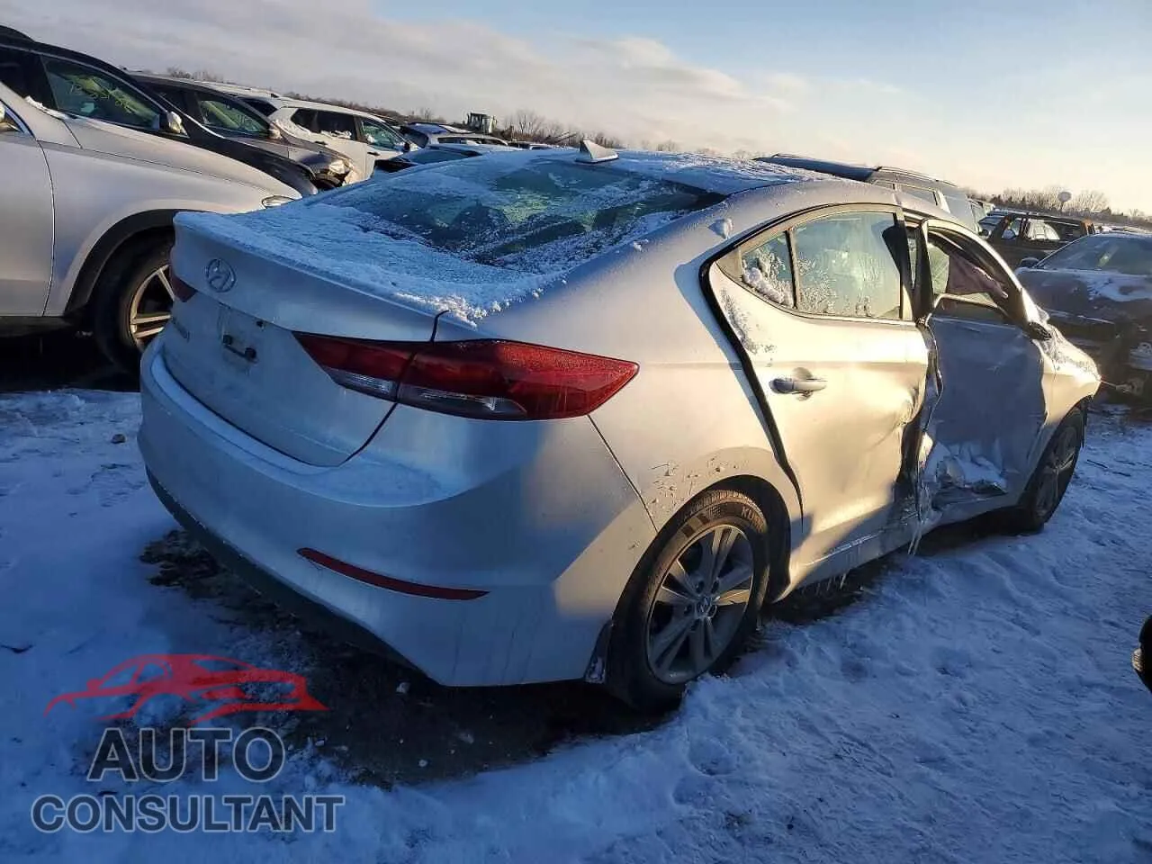 2018 HYUNDAI ELANTRA Damaged VIN 5NPD84LF5JH372665 – side profile