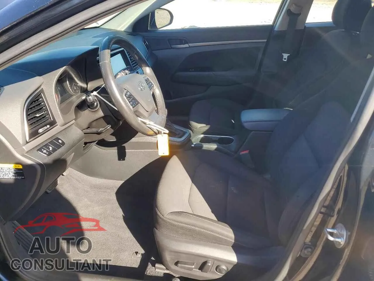 2017 HYUNDAI ELANTRA Damaged VIN 5NPD84LF6HH150274 – exterior detail