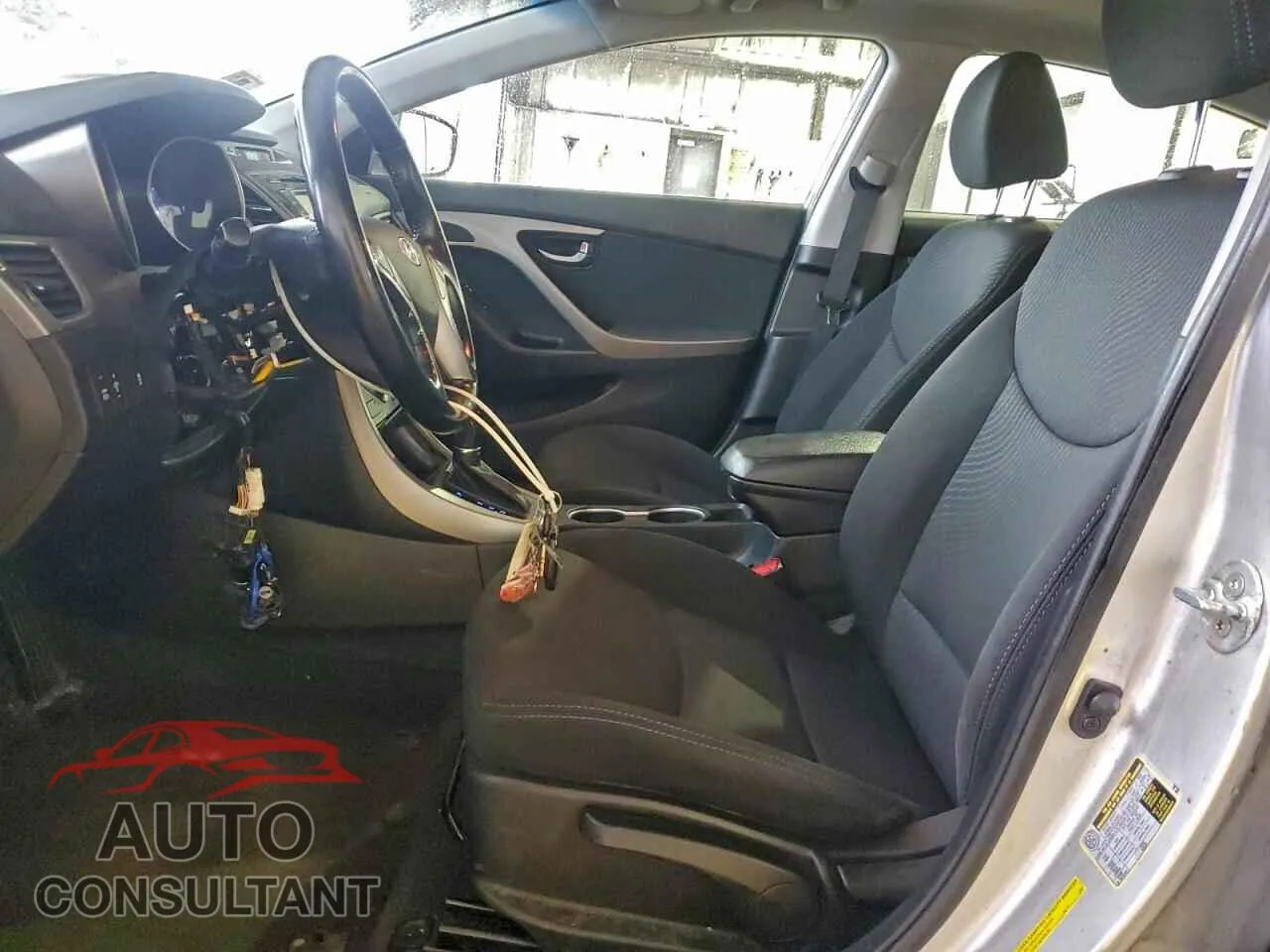 2015 HYUNDAI ELANTRA Damaged VIN 5NPDH4AE2FH626186 – exterior detail