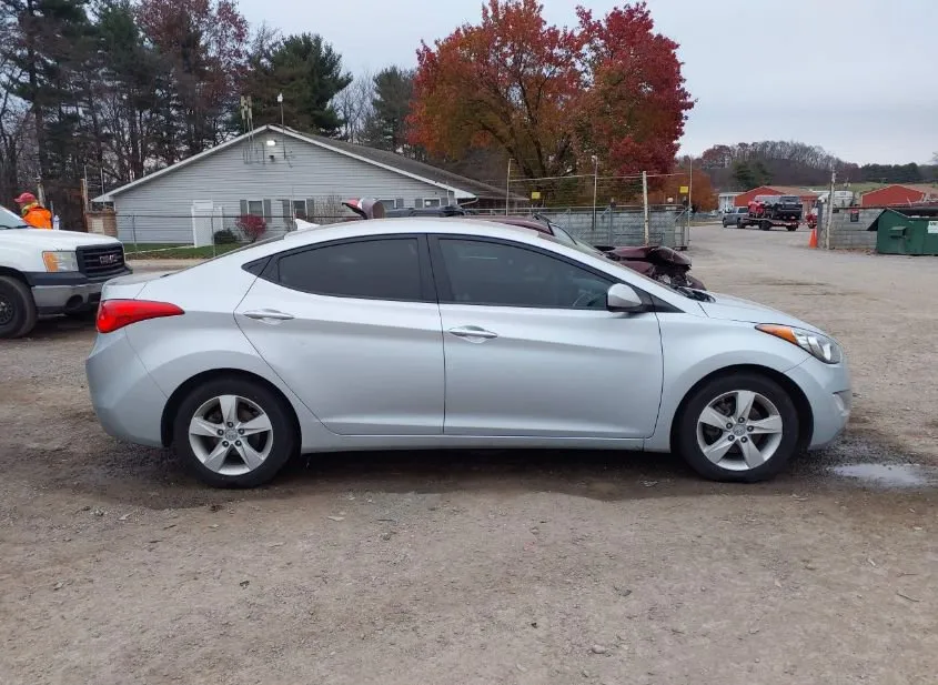 2012 HYUNDAI Elantra Used VIN 5NPDH4AE4CH137235 – engine bay