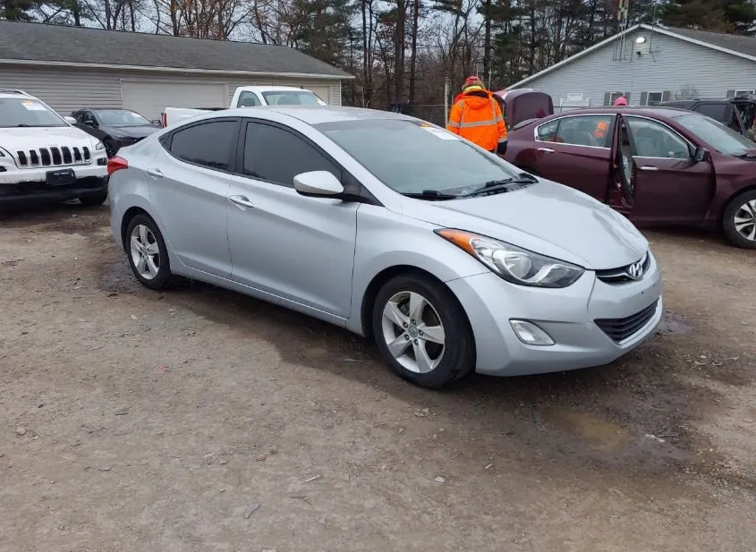 2012 HYUNDAI Elantra Used VIN 5NPDH4AE4CH137235 – trunk area