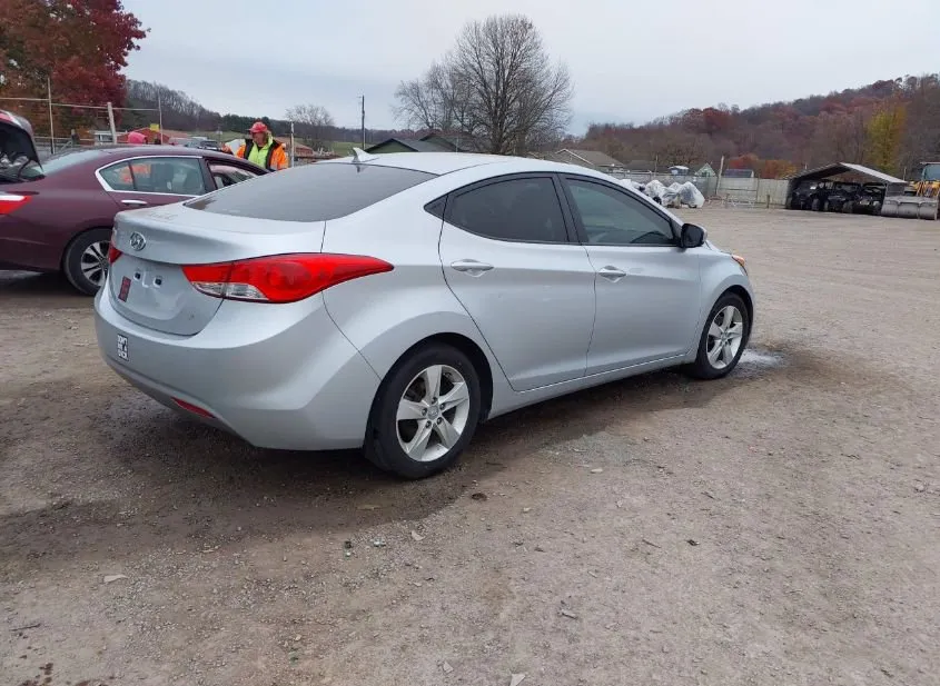 2012 HYUNDAI Elantra Used VIN 5NPDH4AE4CH137235 – photo 14