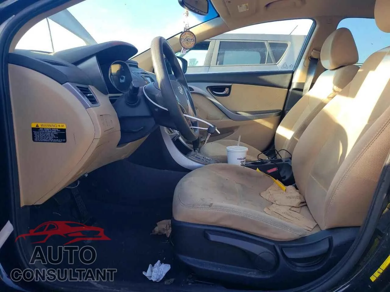 2013 HYUNDAI ELANTRA Damaged VIN 5NPDH4AE4DH375605 – exterior detail 2013 HYUNDAI ELANTRA Damaged VIN 5NPDH4AE4DH375605 – exterior detail