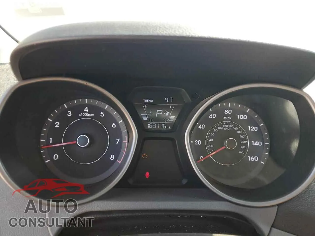 2016 HYUNDAI ELANTRA Used VIN 5NPDH4AE5GH685279 – trunk area