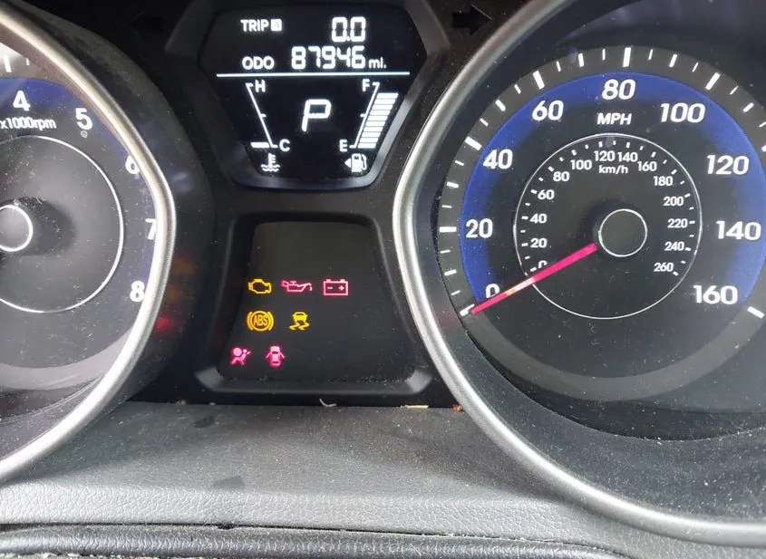 2013 HYUNDAI Elantra