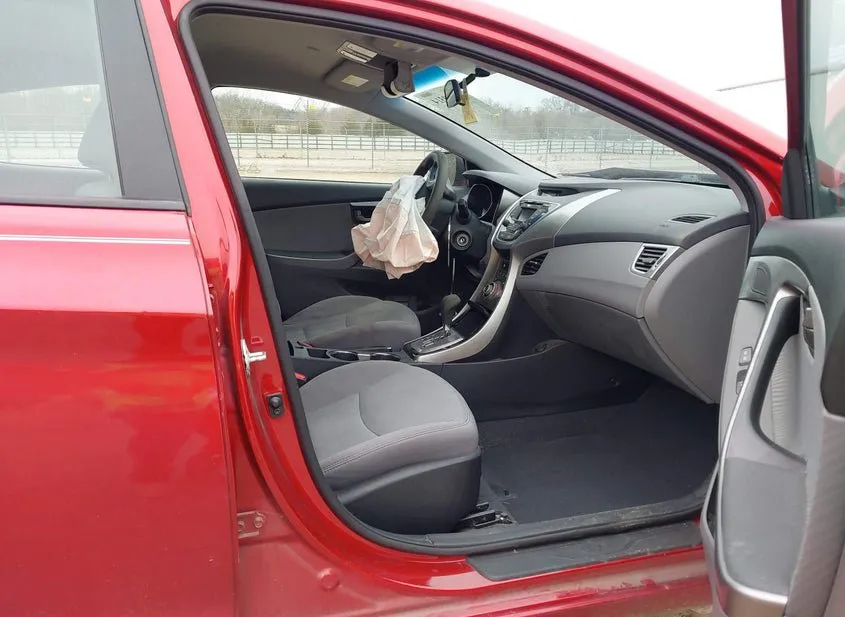 2013 HYUNDAI Elantra Used VIN 5NPDH4AE6DH402853 – side profile