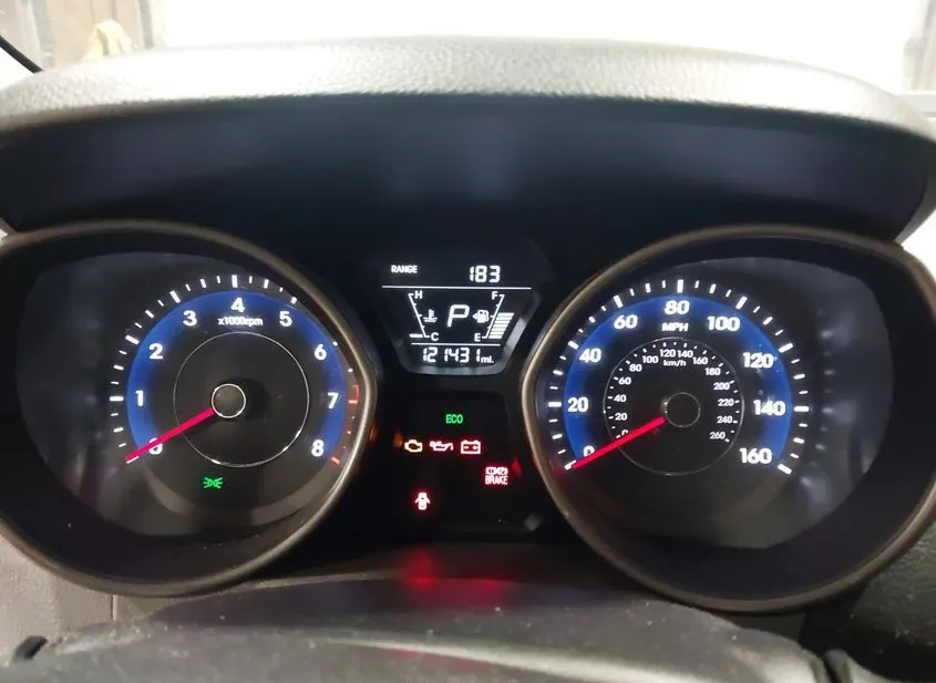 2015 HYUNDAI Elantra Used VIN 5NPDH4AE7FH559035 – dashboard
