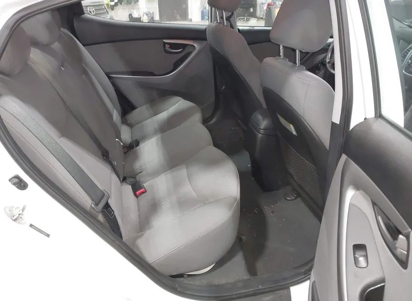 2015 HYUNDAI Elantra Used VIN 5NPDH4AE7FH559035 – photo 14