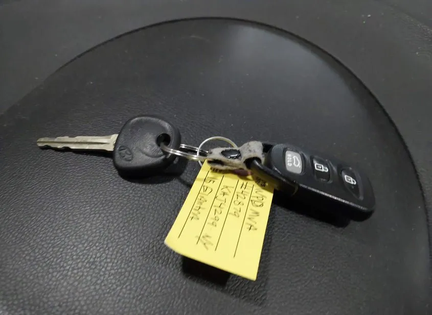 2015 HYUNDAI Elantra Used VIN 5NPDH4AE7FH559035 – photo 15