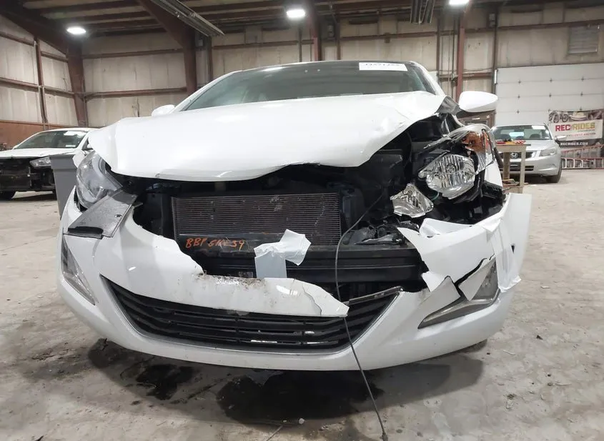 2015 HYUNDAI Elantra Used VIN 5NPDH4AE7FH559035 – photo 17