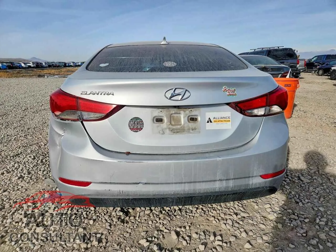 2014 HYUNDAI ELANTRA Damaged VIN 5NPDH4AEXEH506179 – engine bay