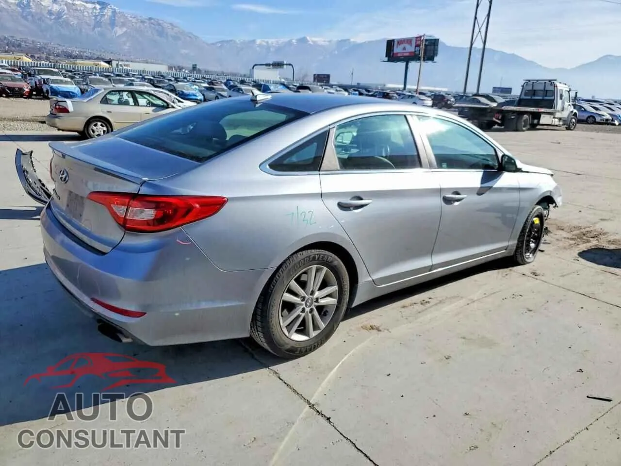2017 HYUNDAI SONATA Damaged VIN 5NPE24AF0HH587647 – side profile