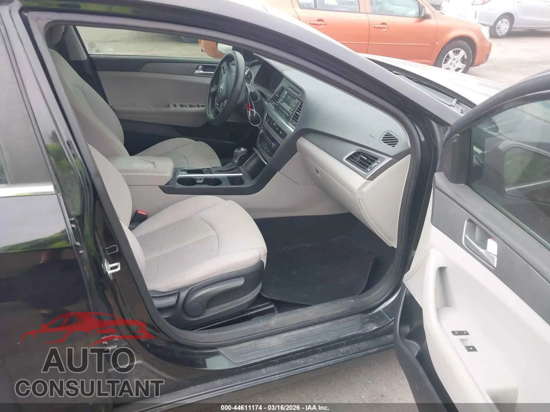 2015 HYUNDAI SONATA Used VIN 5NPE24AF4FH211823 – interior seats
